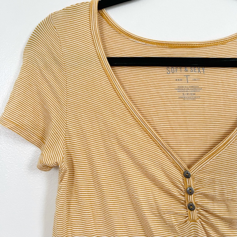 American Eagle Basic Soft & Sexy Tee